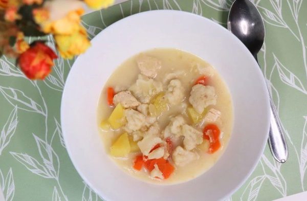 Chicken and cauliflower soup recipe